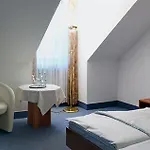 Western Airport Düsseldorf - 3*
