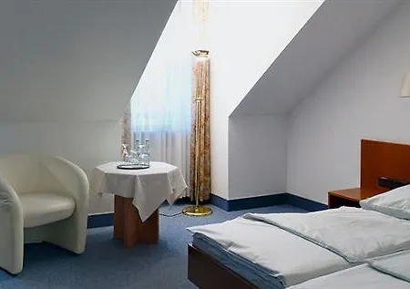 Western Airport Duesseldorf - 3*