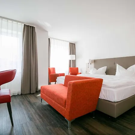 Western Airport Duesseldorf - 3*