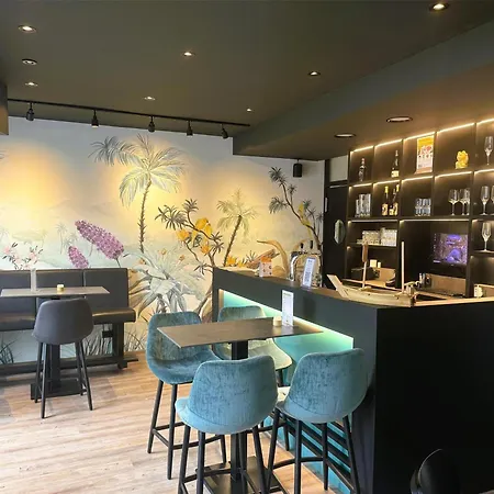 Western Airport Duesseldorf - ラーティンゲン