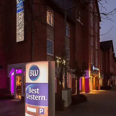 Western Airport Duesseldorf - מלון 3*