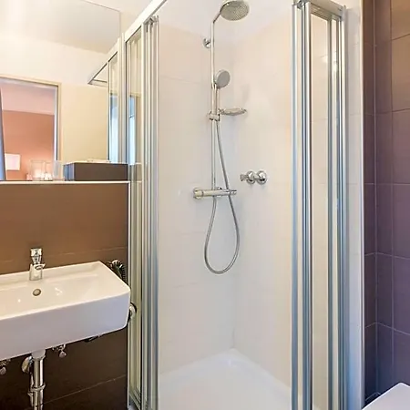Western Airport Duesseldorf - Otel
