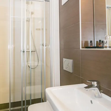 Western Airport Duesseldorf - 3*