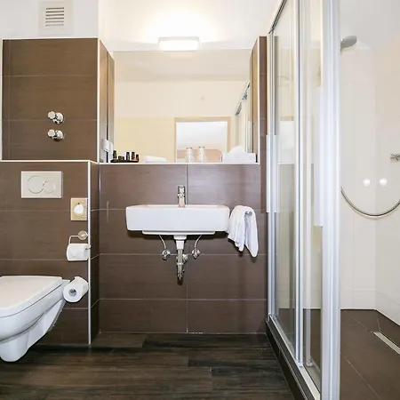 Western Airport Duesseldorf - Ratingen