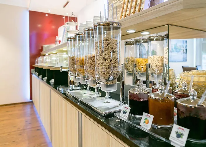 Western Airport Duesseldorf - 3*